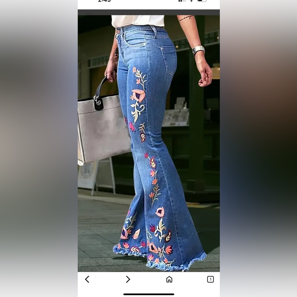 STUNNING Boho Embroidered Floral Blue Jeans - Picture 2 of 5